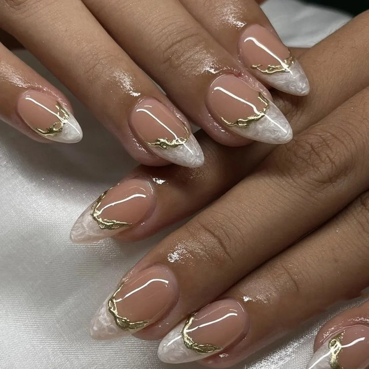 Metallic Cat-Eye French Press-On Nails