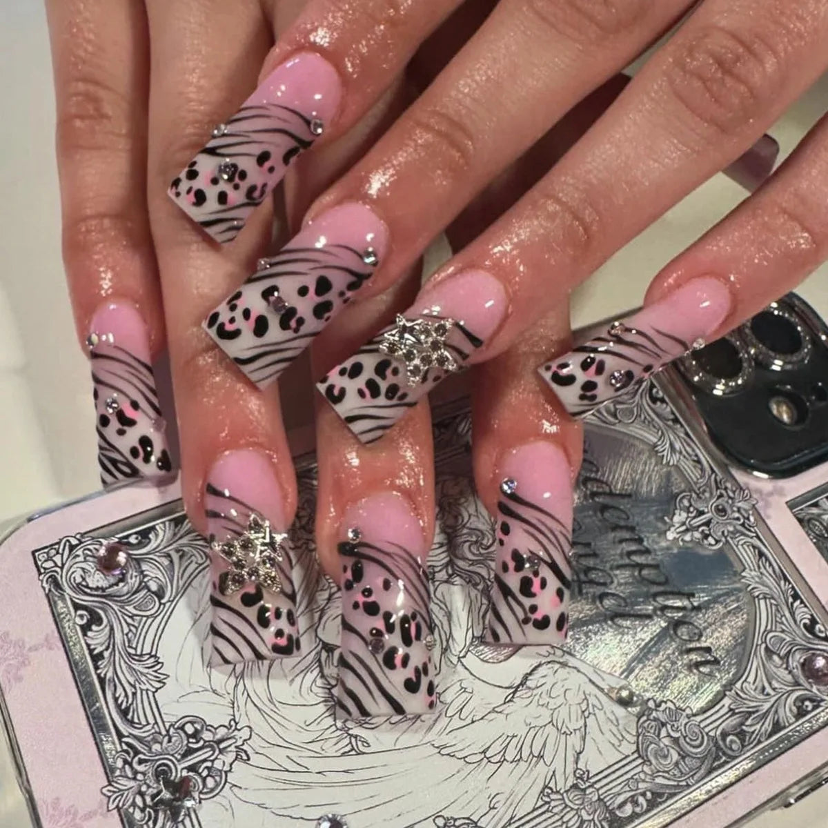 Leopard Bow & Pearl Press-On Nails