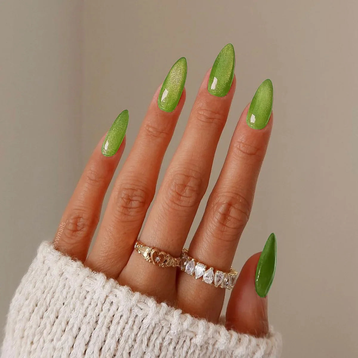 Red Cat-Eye Press-On Nails