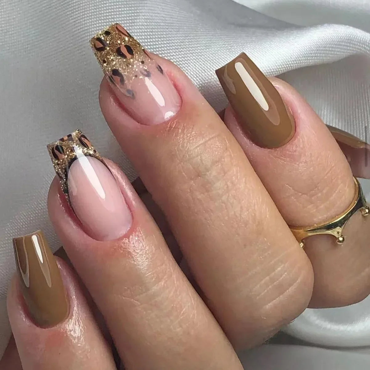 Leopard Bow & Pearl Press-On Nails