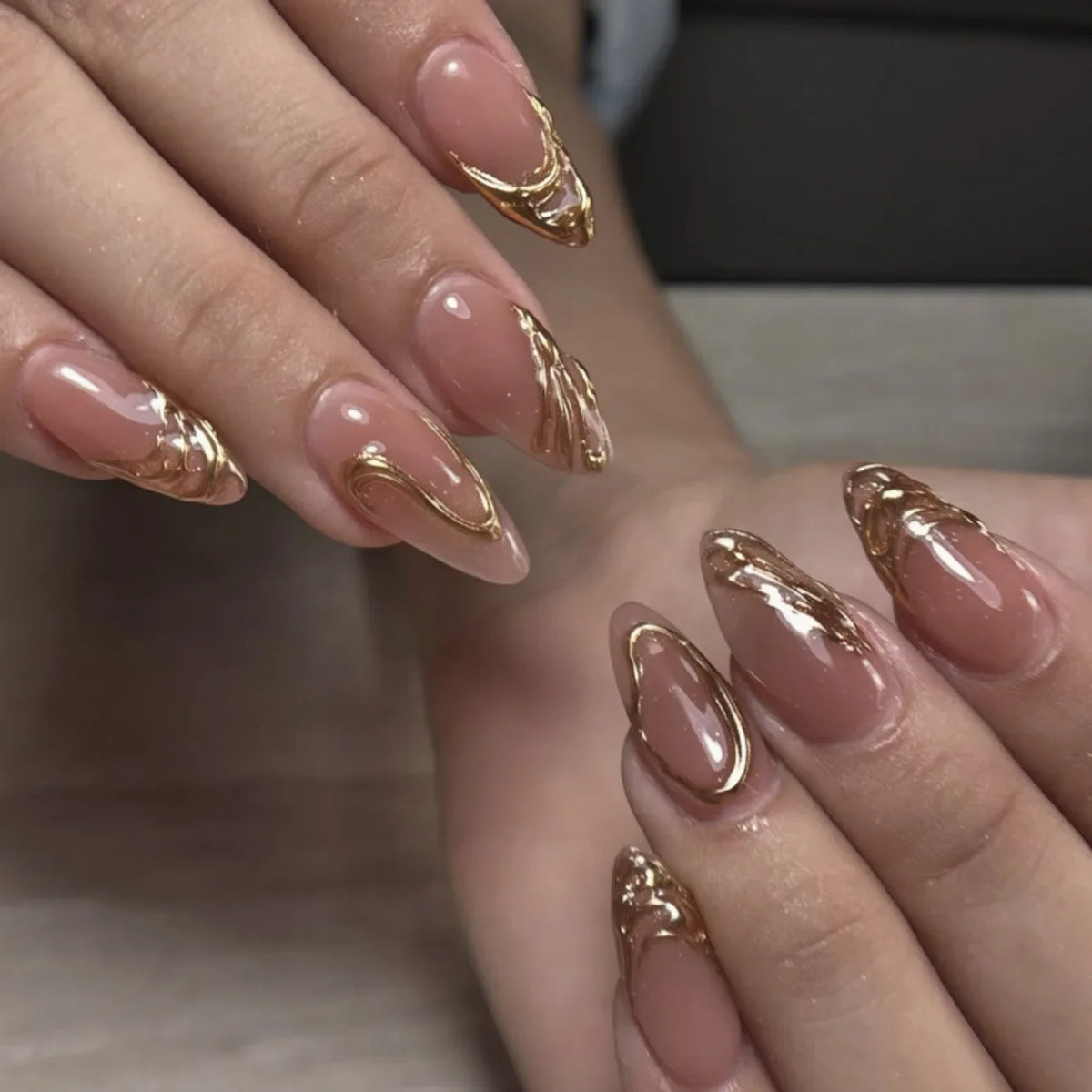 Metallic Cat-Eye French Press-On Nails