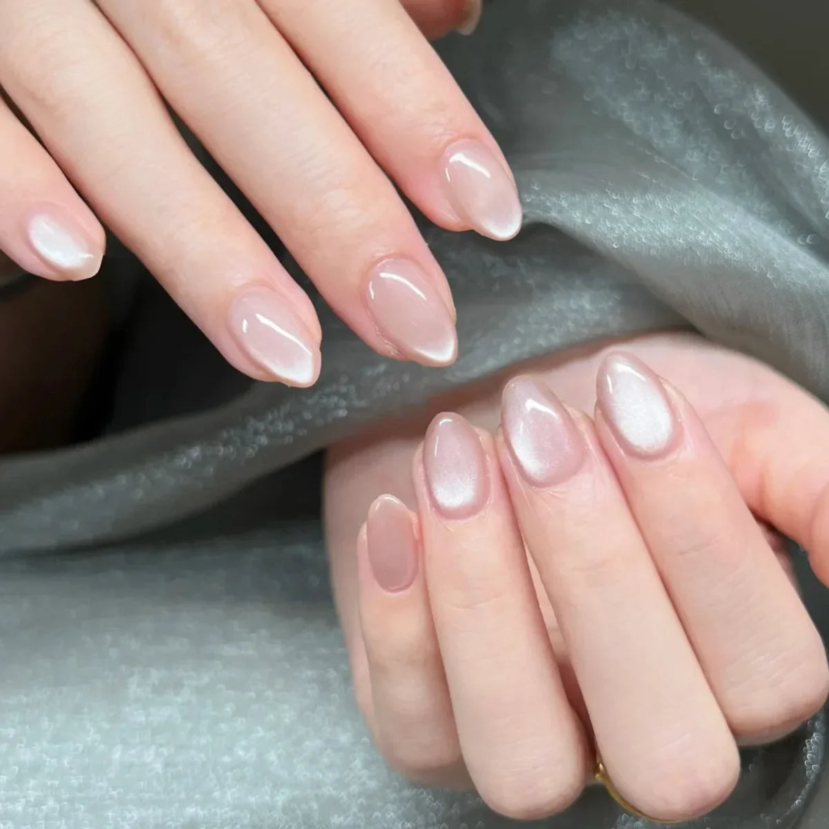 Metallic Cat-Eye French Press-On Nails